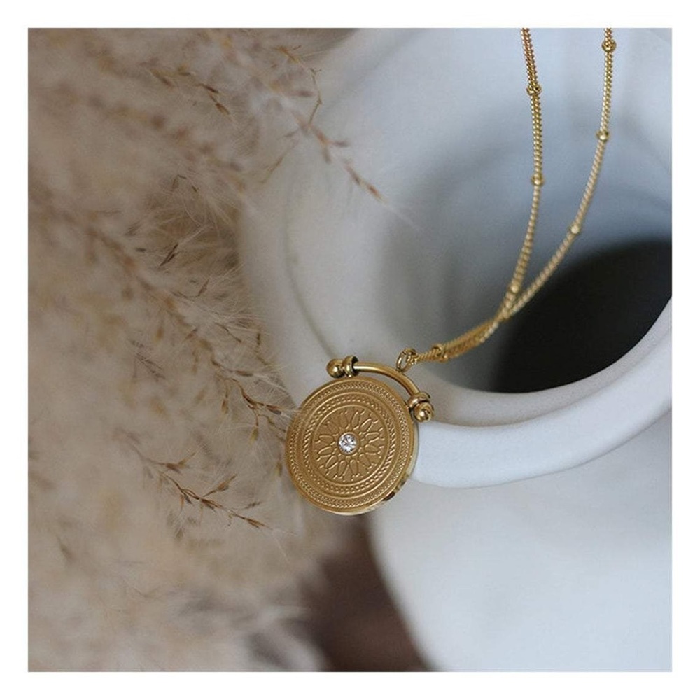 Stella Double Layered 18k Gold Necklace - Picture 3 of 4